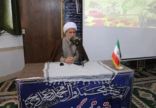 تیپ ۵۵ هوابرد نماد افتخار و ایستادگی ملت ایران است