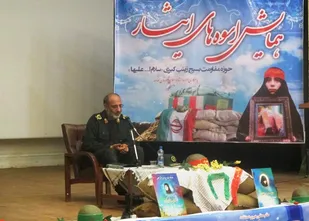 زنان در عرصه جنگ نرم و تهاجم فرهنگی دشمن نقش مؤثری دارند