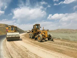 آسفالت راه&zwnj;های روستایی استان همدان در طرح ابرار