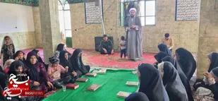 محفل انس با قرآن و تجلیل از حلقه&zwnj;های صالحین در روستای مسن
