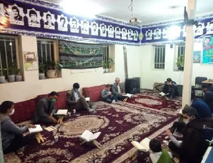 جلسه قرائت قرآن کریم در پایگاه بسیج بلال حبشی