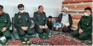 دیدار مسئولان با خانواده شهدای مدافع امنیت در سلماس