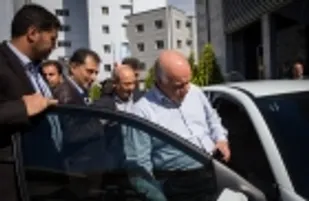دولت به جای اخراج نیروی متخصص، راه ورود بازنشسته&zwnj;ها را ببندد