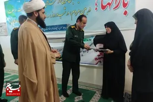 تجلیل از زنان پیشکسوت بسیجی و فعال زمان جنگ در شهر کاکی