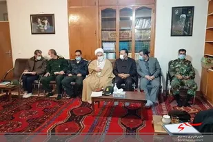 مبارزه با کج روی ها از ملزومات اساسی انقلابی گری است