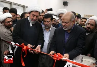 نمایشگاه &laquo;روایت پیشرفت&raquo; در قم با حضور وزیر کشور افتتاح شد