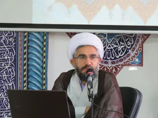 حفظ  جامعه ی اسلامی در گرو اهمیت دادن به فریضه ی امر به معروف و نهی از منکر