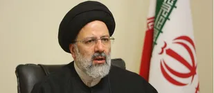 مسئولان و سیاسیون از حاشیه&zwnj;سازی پرهیز کنند و به مسائل اصلی مردم بپردازند