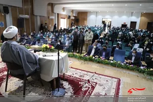 مسئولان به توان جوانان ایمان داشته باشند/ با حرف و شعار کاری پیش نمی رود