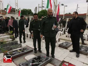 عطر افشانی گلزار شهدای ساری به مناسبت سالروز آزاد سازی خرمشهر