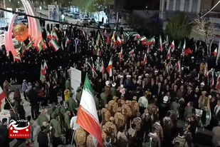 اجرای سرود توسط پاسداران شهرستان فامنین در اجتماع مردمی