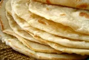 هر گونه افزایش قیمت نان تخلف است