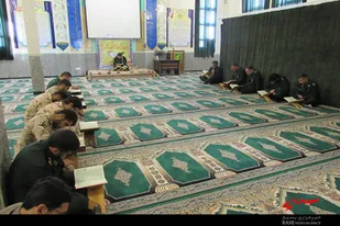 محفل انس با قرآن در سپاه ناحیه رزن