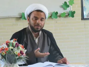 یک پاسدار باید دارای بصیرت نافذ و قدرت دشمن شناسی بالایی باشد
