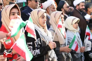 سرود &laquo;نسل آرمانی&raquo; توسط ۱۳۵۷ دانش آموز مدارس کاشمر+فیلم