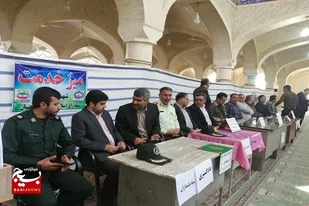 میز خدمت با حضور مسئولان دستگاه&zwnj;های اجرایی برای رسیدگی بهتر به مشکلات مردم