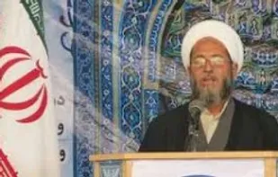 بر استفاده صحیح و آگاهانه از فضای مجازی تاکید کرد