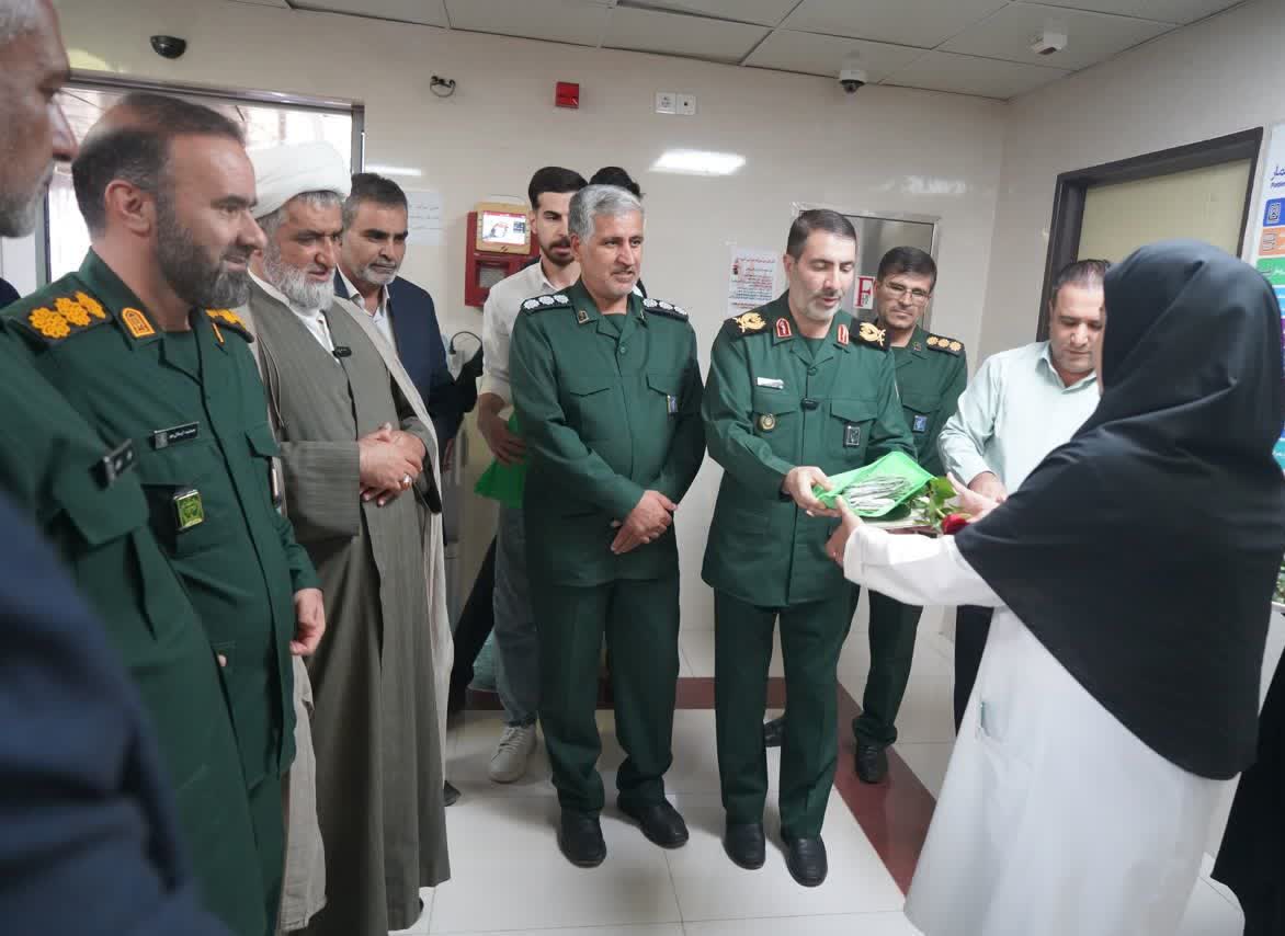 تجلیل مسئولان سپاه فتح از پرستاران در مانگاه امام صادق (ع) یاسوج + ( تصاویر)