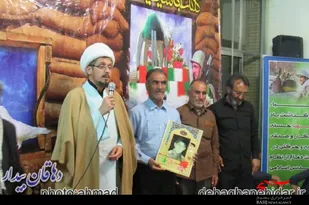 ولایتمداری شاخصه اصلی شهیدان است/ برای حیات نباید با دشمن مذاکره کرد
