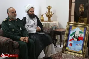 دیدار مسئولان سپاه انصارالرضا(ع) و قائم مقام نماینده ولی فقیه در استان با خانواده شهید "محمدباقر موهبتی"