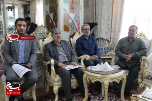 مدیرعامل صندوق ذخیره بسیجیان با خانواده شهدا در تبریز دیدار کرد