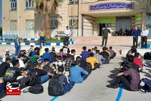 نواختن زنگ مهر و ایثار و مقاومت در مدارس شهرستان ارسنجان