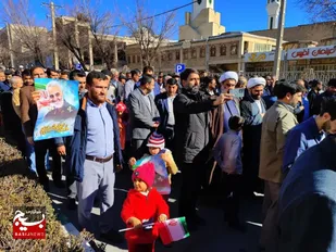 راهپیمایی مردم شهرکرد در محکومیت حادثه تروریستی کرمان