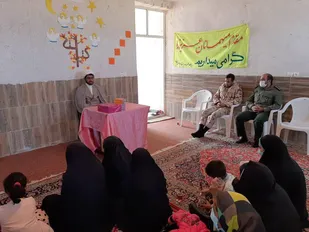جشنی به مناسبت هفته بسیج در پایگاه عشایری حضرت زینب(س) برگزار شد