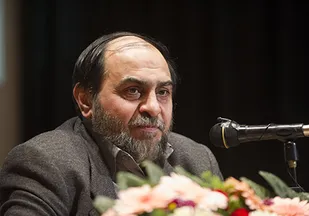 دیکتاتوری روباه صفتانه در عرصه رسانه ای حاکم است