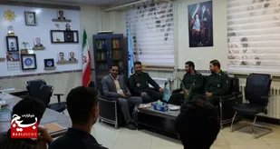معلم میراث&zwnj;دار انبیاء در انسان&zwnj;سازی است