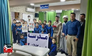 حضور دانش آموزان ابتدایی  در بیمارستان مادر رامهرمز به مناسبت روز پرستار