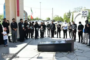 تجمع دانشجویی در اعتراض به توهین به شهید حاج حسین همدانی