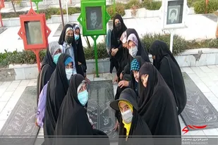 حلقه های صالحین حوزه کوثر زاهدان در جوار قبور مطهر شهدا برگزار شد