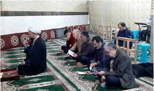 قرائت دعای توسل در محله شهیدان بختیاری