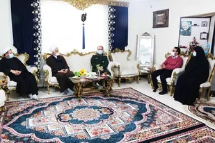 دیدار  مسئول نمایندگی ولی فقیه در سپاه استان با خانواده شهید مدافع حرم