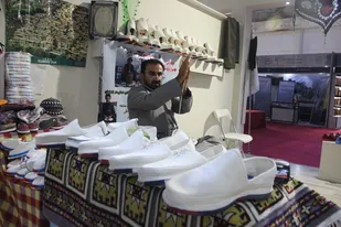 سی امین نمایشگاه ملی صنایع دستی تهران