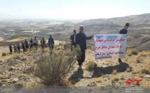 کوهپیمایی بسیجیان حوزه شهید چمران در ارتفاعات قلعه غازی کوزران