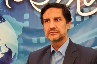 مسئولان به رویه انقلابی هنرمندان توجه داشته باشند