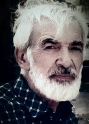 امام خمینی را خداوند مهربان برای اسلام انتخاب کرد تا راه درست خدا گم نشود.