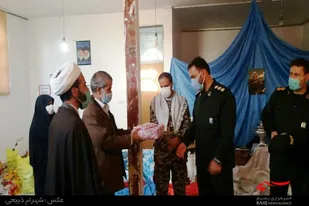 اهدای جهیزیه و سبد معیشتی توسط پایگاه مقاومت روستای علی&zwnj;آباد