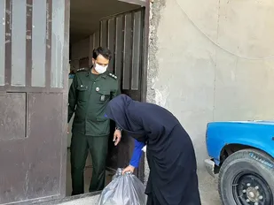 توزیع ۱۳۵ بسته معیشتی بین نیازمندان پیشوا