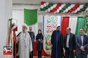 نواخته شدن زنگ انقلاب در دبیرستان فرهیختگان ملایر