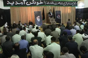 برپایی انقلاب اسلامی در راستای ساختن جامعه ای ترازو گونه است
