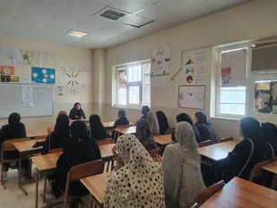 از آگاهی تا انتخاب درست؛ کلاس سواد رسانه&zwnj;ای در پایگاه خدیجه کبری برگزار شد