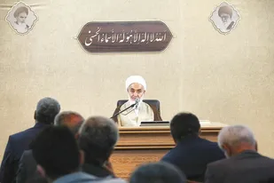 هر کس قرآن را جلودار و امام خود قرار دهد تا بهشت هدایت می&zwnj;شود