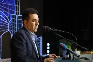 همایش زنده نامان قدردانی شهر از بزرگان خود است