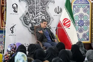 برگزاری همایش  تحکیم بنیان  خانواده در مصلی امام خمینی(ره) شهر حسن آباد