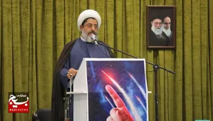 نماز جمعه این هفته به امامت رهبر انقلاب، نماد صولت نبوی و شجاعت حیدری بود