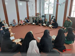 فرمانده سپاه شهرستان عسلویه از کلاس های قرآنی بسیج بازدید کرد