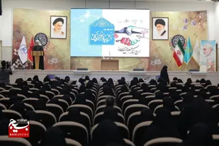 همایش شکوه مقاومت بانوان بسیجی استان قم برگزار شد